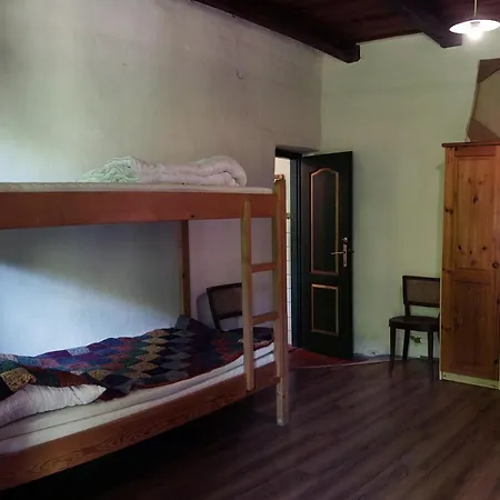 Almasliget Vendeghaz Holiday home *